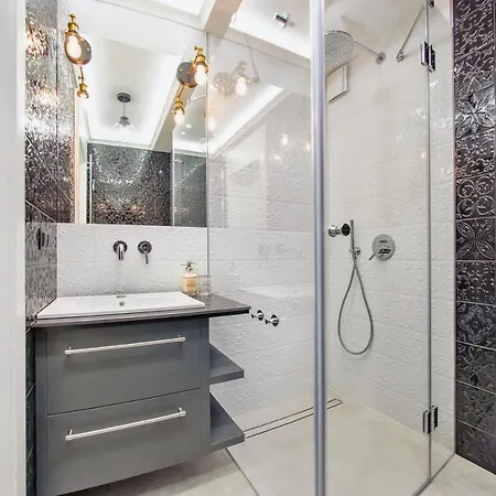 Centrum - Plaza, Sun & Snow